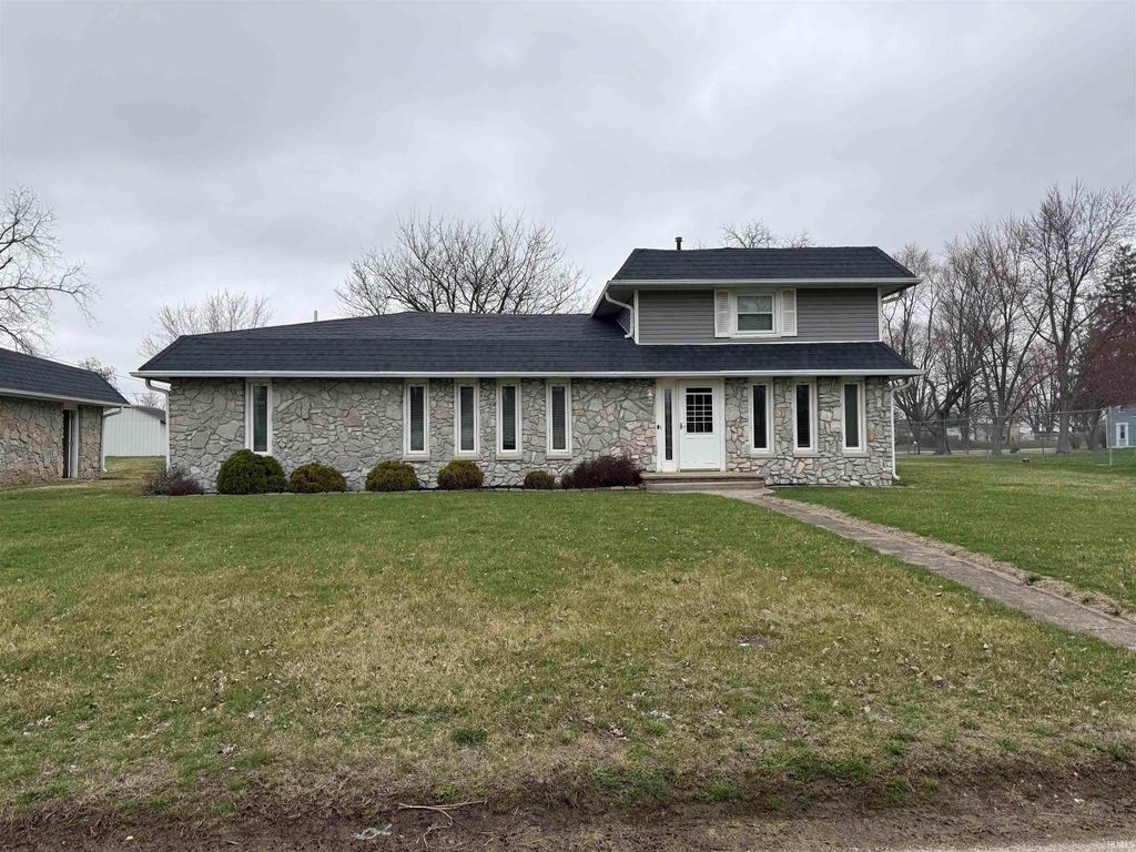 Photo of 1200 W Perkins Street, Hartford City, IN 47348 (MLS # 202611150)