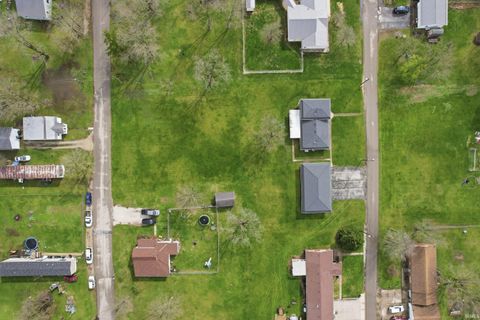 Tiny photo for 1200 W Perkins Street, Hartford City, IN 47348 (MLS # 202611150)