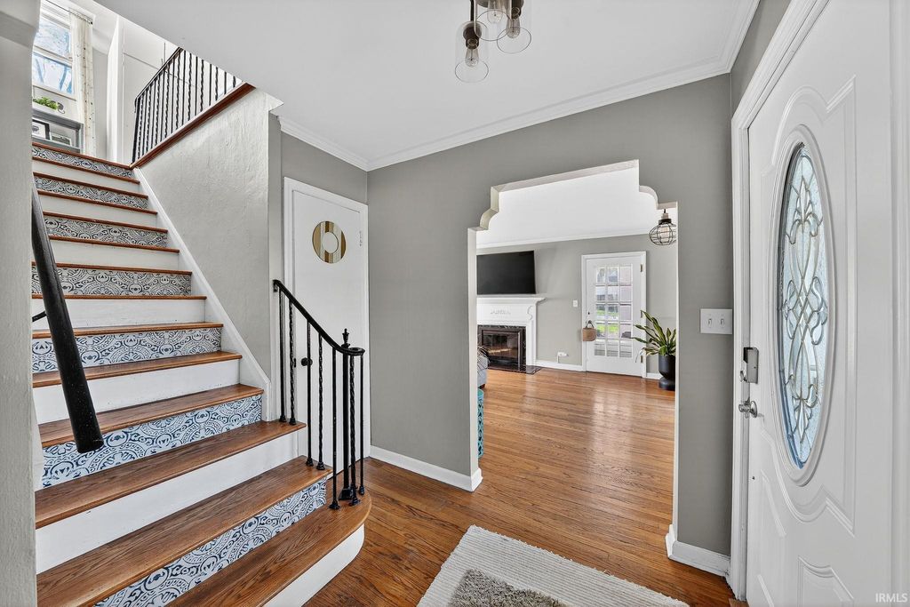 Photo of 1908 Portage Avenue, South Bend, IN 46616 (MLS # 202611867)