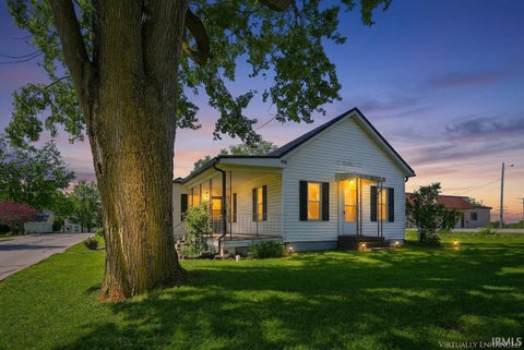 Photo of 601 W Van Buren Street, Columbia City, IN 46725 (MLS # 202635318)