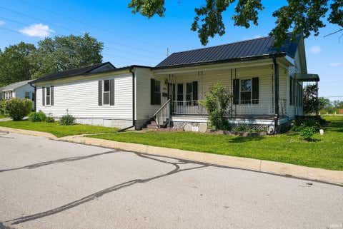 Tiny photo for 601 W Van Buren Street, Columbia City, IN 46725 (MLS # 202635318)