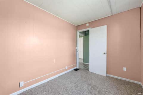 Tiny photo for 601 W Van Buren Street, Columbia City, IN 46725 (MLS # 202635318)