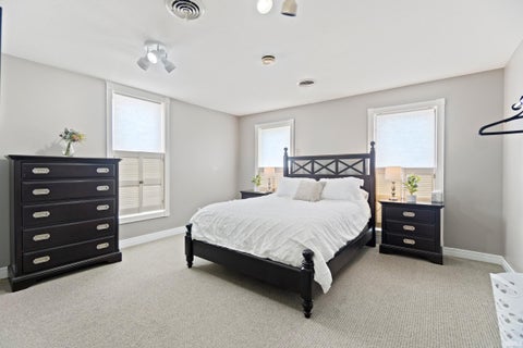 Tiny photo for 616 W Superior Street, Fort Wayne, IN 46802 (MLS # 202633745)