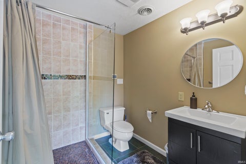 Tiny photo for 616 W Superior Street, Fort Wayne, IN 46802 (MLS # 202633745)