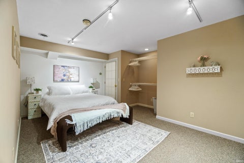 Tiny photo for 616 W Superior Street, Fort Wayne, IN 46802 (MLS # 202633745)