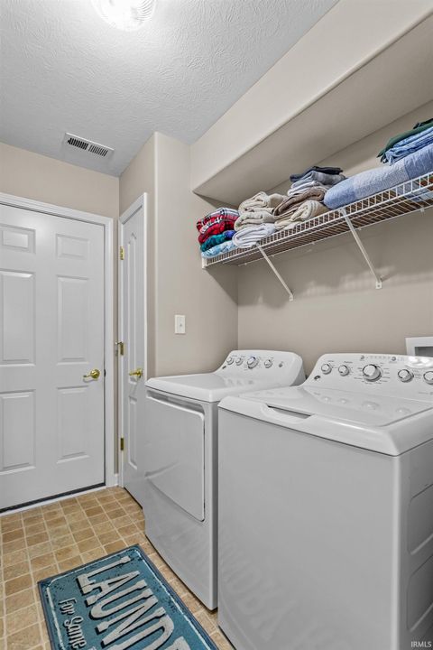 Tiny photo for 2856 BRIDGESTONE Circle, Kokomo, IN 46902 (MLS # 202541457)