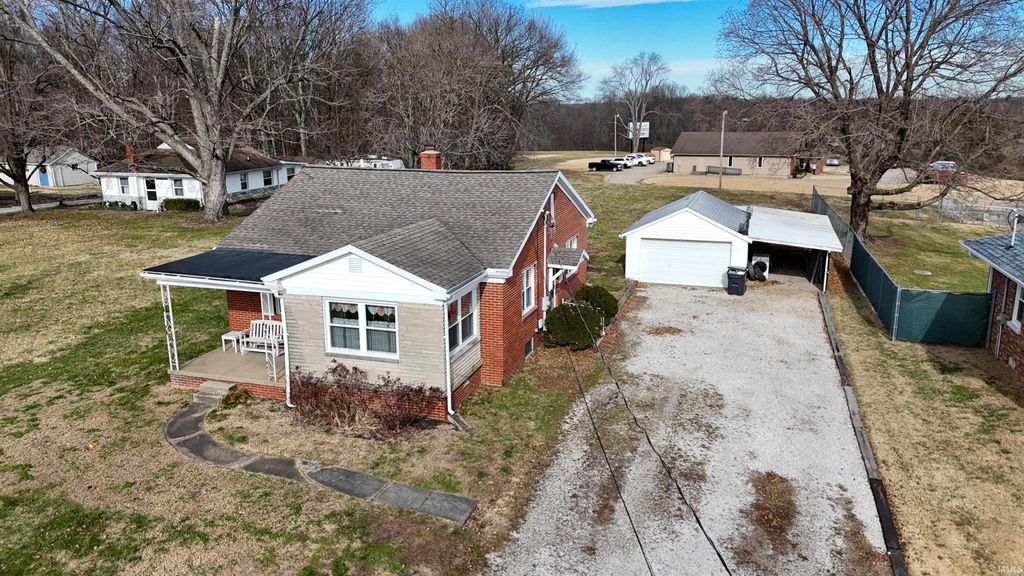 Photo of 3701 Laurel Avenue, Evansville, IN 47720 (MLS # 202549442)