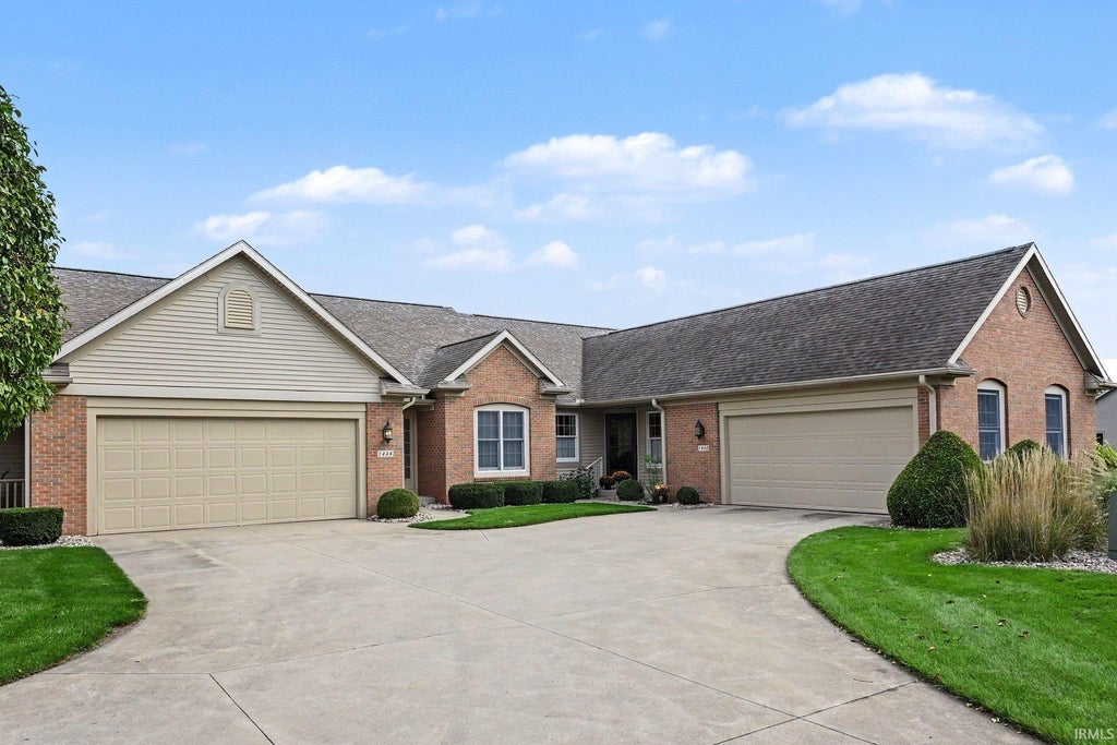 Photo of 1436 Bradford Court, Goshen, IN 46528 (MLS # 202640215)