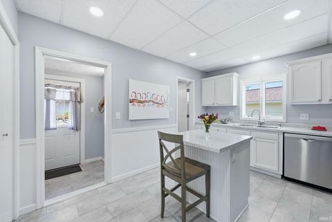 Tiny photo for 2600 Kossuth Street, Lafayette, IN 47904 (MLS # 202610740)