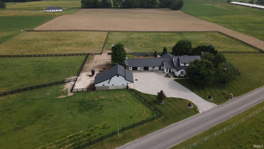 Photo of 14188 CR 28, Middlebury, IN 46528 (MLS # 202625633)