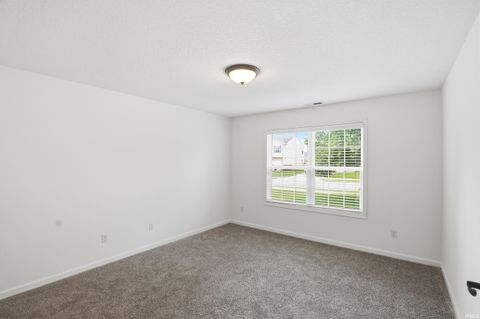 Tiny photo for 11117 La Fortuna Way, Roanoke, IN 46783 (MLS # 202619920)