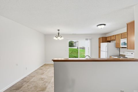 Tiny photo for 11117 La Fortuna Way, Roanoke, IN 46783 (MLS # 202619920)