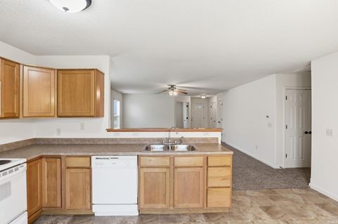 Tiny photo for 11117 La Fortuna Way, Roanoke, IN 46783 (MLS # 202619920)