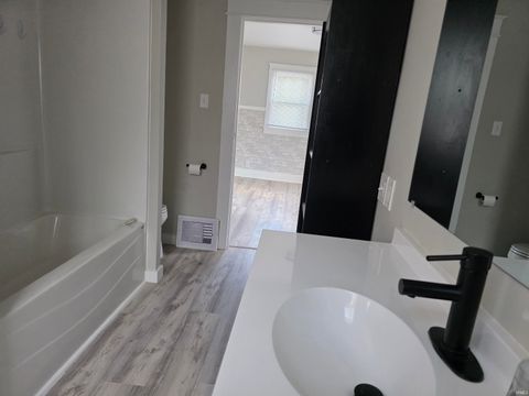 Tiny photo for 350 N Broadway, Peru, IN 46970 (MLS # 202616194)