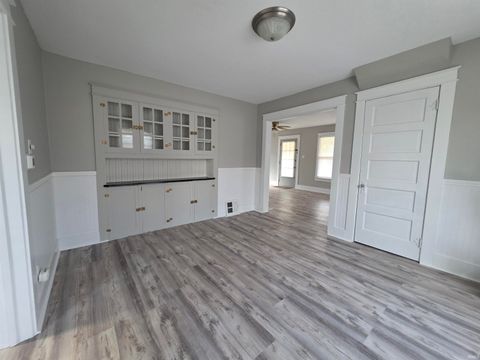 Tiny photo for 350 N Broadway, Peru, IN 46970 (MLS # 202616194)