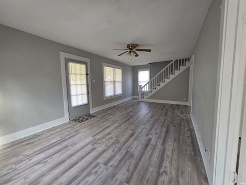 Tiny photo for 350 N Broadway, Peru, IN 46970 (MLS # 202616194)