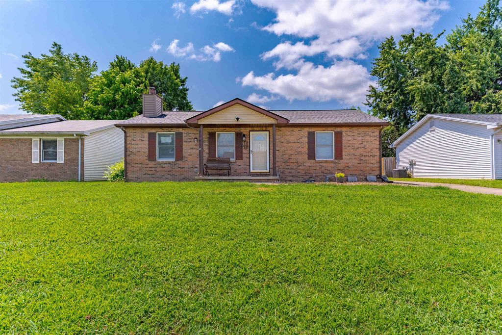 Photo of 2840 Squire Lane, Evansville, IN 47715 (MLS # 202601318)