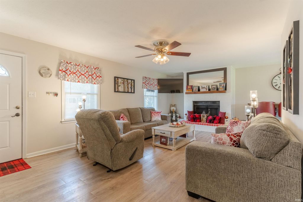 Photo of 2840 Squire Lane, Evansville, IN 47715 (MLS # 202601318)