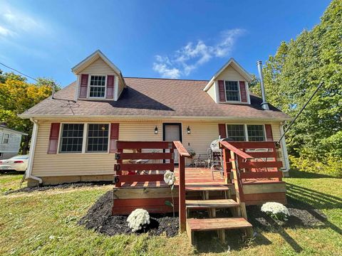 Photo of 506 Park Ave Avenue, Hillsboro, IN 47949 (MLS # 202542106)