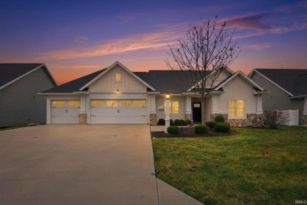 Photo of 13620 Montoro Court, Fort Wayne, IN 46845 (MLS # 202600797)