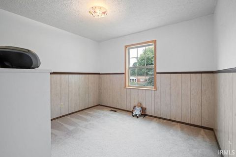 Tiny photo for 2505 ELAINE Court, Kokomo, IN 46902 (MLS # 202538722)