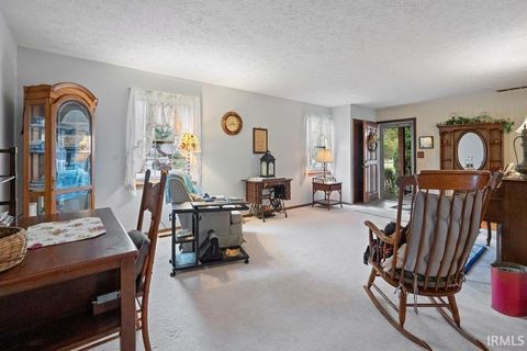 Tiny photo for 2505 ELAINE Court, Kokomo, IN 46902 (MLS # 202538722)