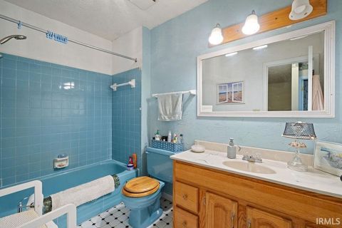 Tiny photo for 2505 ELAINE Court, Kokomo, IN 46902 (MLS # 202538722)