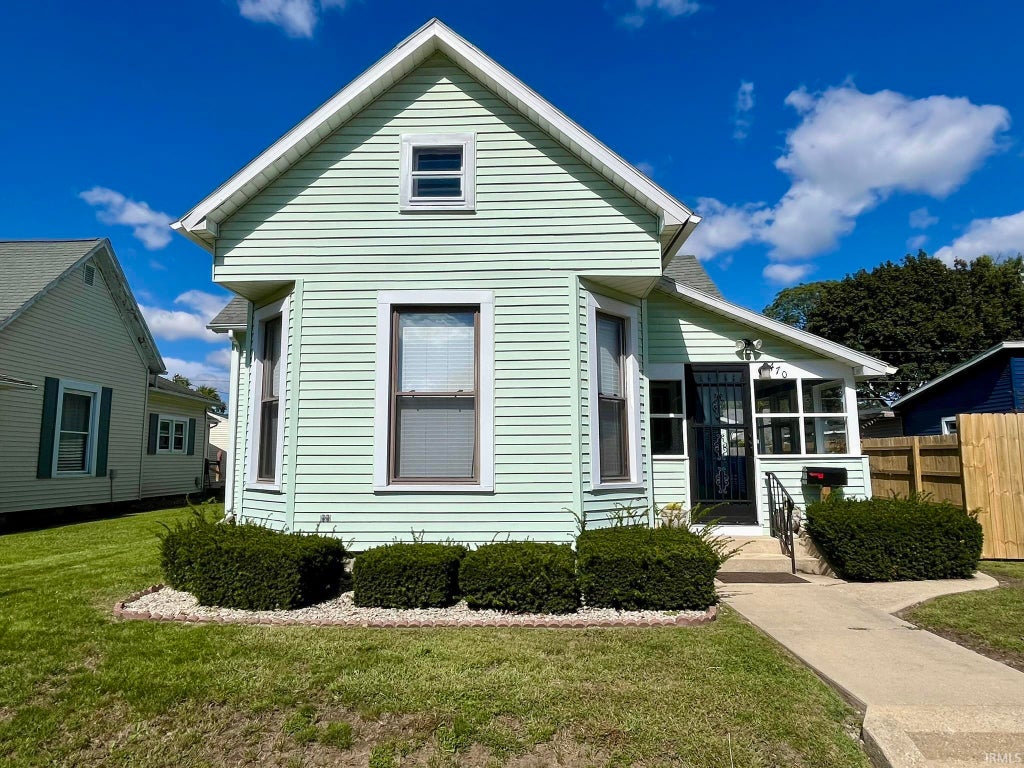 Photo of 470 W 5Th Street, Peru, IN 46970 (MLS # 202640766)
