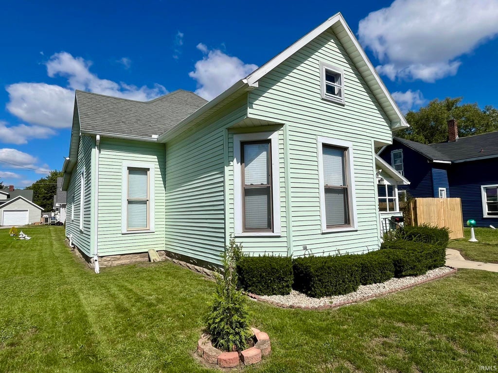 Photo of 470 W 5Th Street, Peru, IN 46970 (MLS # 202640766)