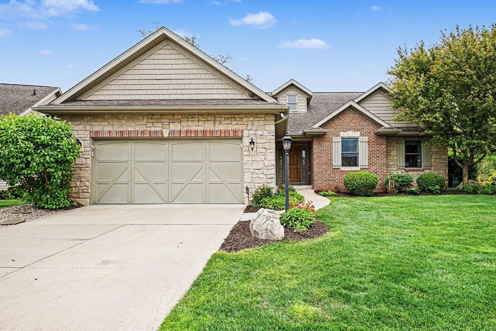 Photo of 19330 Foley Circle, South Bend, IN 46637 (MLS # 202617614)