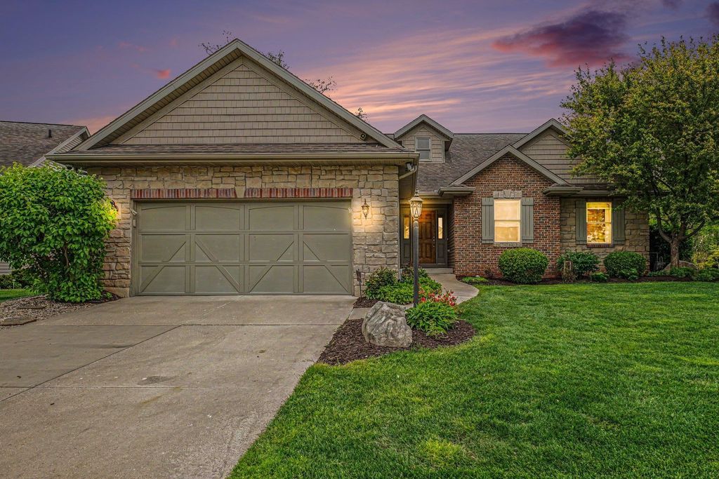 Photo of 19330 Foley Circle, South Bend, IN 46637 (MLS # 202617614)