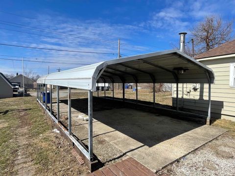 Tiny photo for 1329 S Locke Street, Kokomo, IN 46902 (MLS # 202606818)