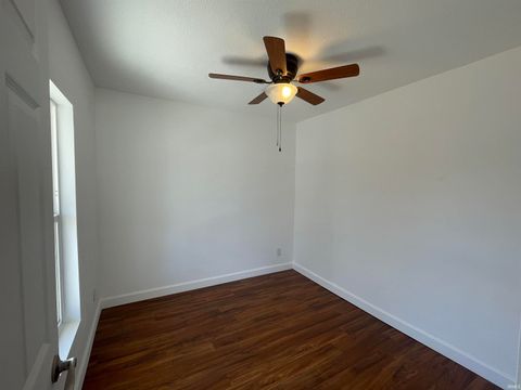 Tiny photo for 1329 S Locke Street, Kokomo, IN 46902 (MLS # 202606818)