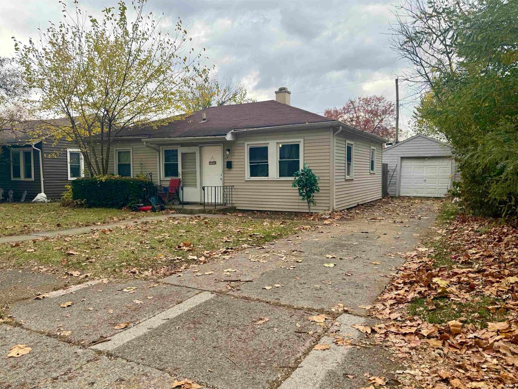 Photo of 2611 Kenwood Avenue, Fort Wayne, IN 46805 (MLS # 202544442)