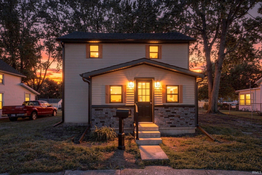 Photo of 307 E Covell Street, Garrett, IN 46738 (MLS # 202640230)