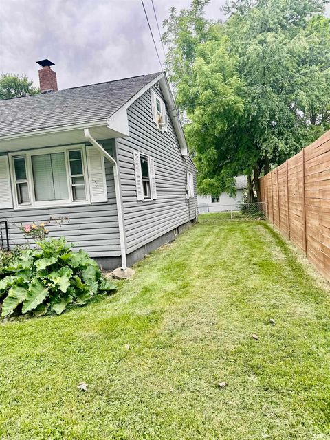 Tiny photo for 1219 Logan Avenue, Lafayette, IN 47905 (MLS # 202620934)