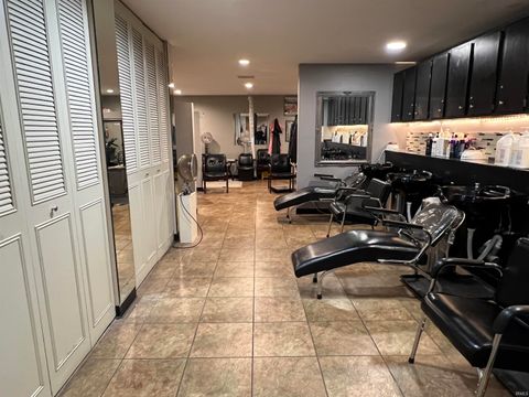 Tiny photo for 1721 W Lincoln Road, Kokomo, IN 46902 (MLS # 202512241)