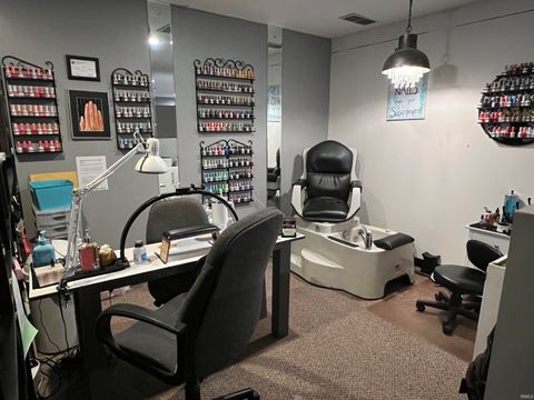 Tiny photo for 1721 W Lincoln Road, Kokomo, IN 46902 (MLS # 202512241)