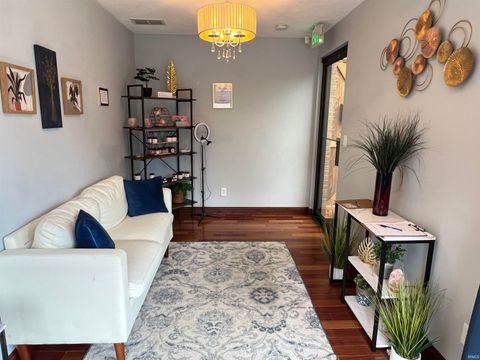 Tiny photo for 1721 W Lincoln Road, Kokomo, IN 46902 (MLS # 202512241)