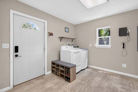 Tiny photo for 2607 Smith Drive, Lafayette, IN 47909 (MLS # 202627713)