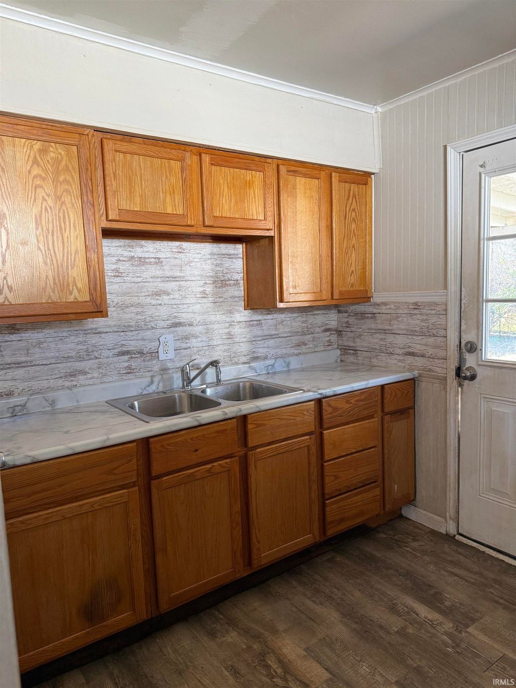 Photo of 1905 S TAFT Avenue, Evansville, IN 47714 (MLS # 202549360)