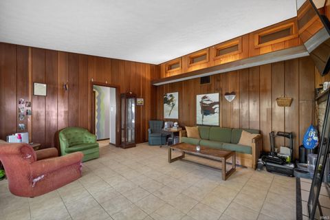 Tiny photo for 1526 25th Street, Bedford, IN 47421 (MLS # 202618486)