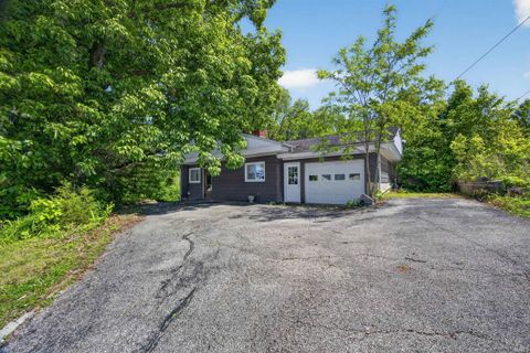 Tiny photo for 1526 25th Street, Bedford, IN 47421 (MLS # 202618486)