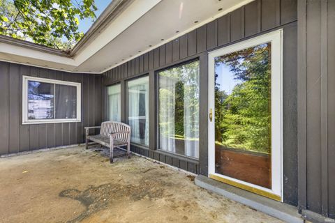 Tiny photo for 1526 25th Street, Bedford, IN 47421 (MLS # 202618486)