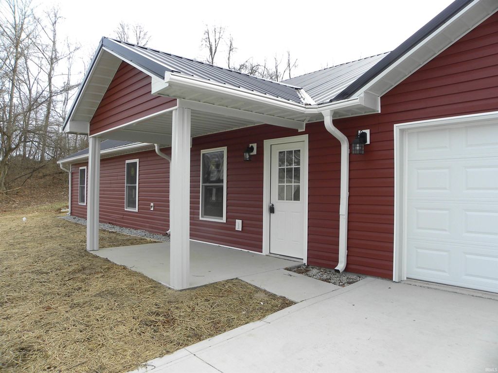 Photo of 752 W Thornridge Way, Spencer, IN 47460 (MLS # 202539747)