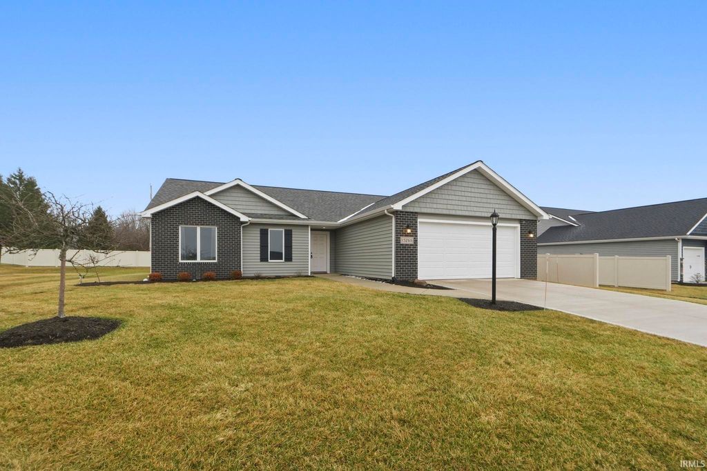 Photo of 15268 Annabelle Place, Leo, IN 46765 (MLS # 202605490)