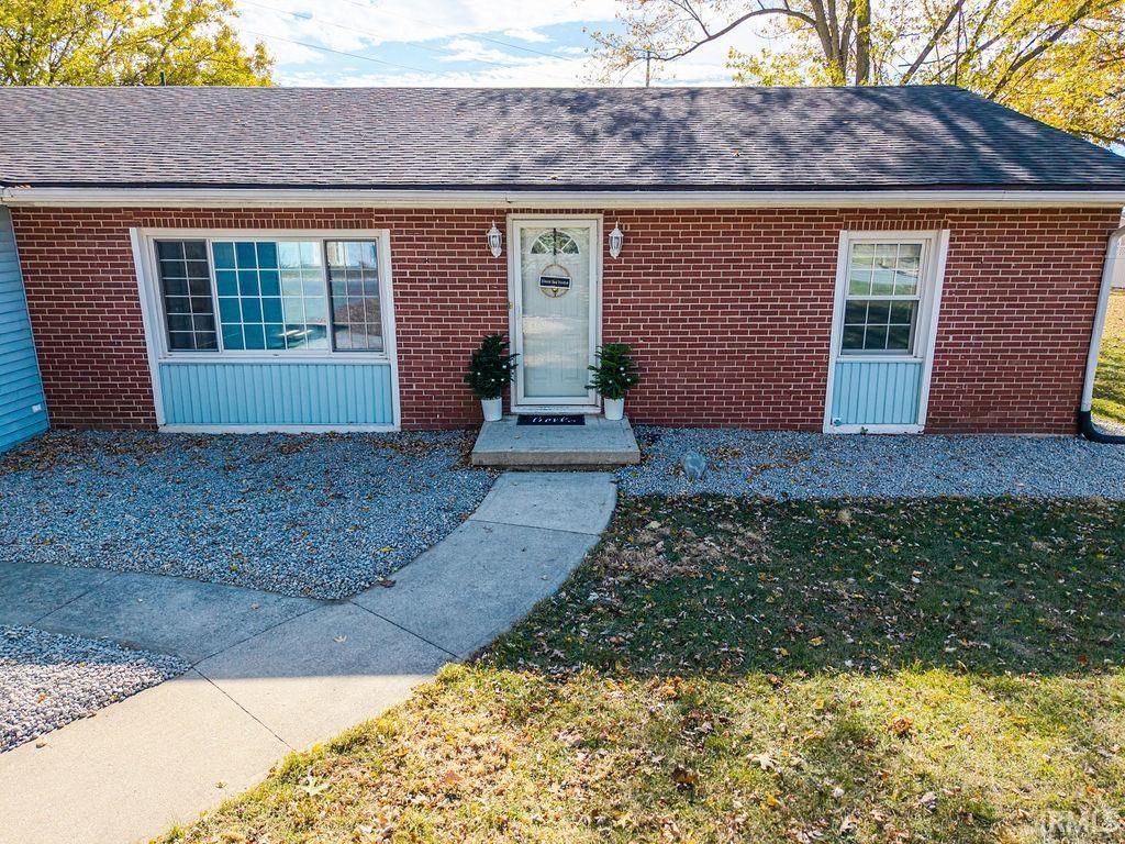 Photo of 326 W Spring Street, Bluffton, IN 46714 (MLS # 202544449)
