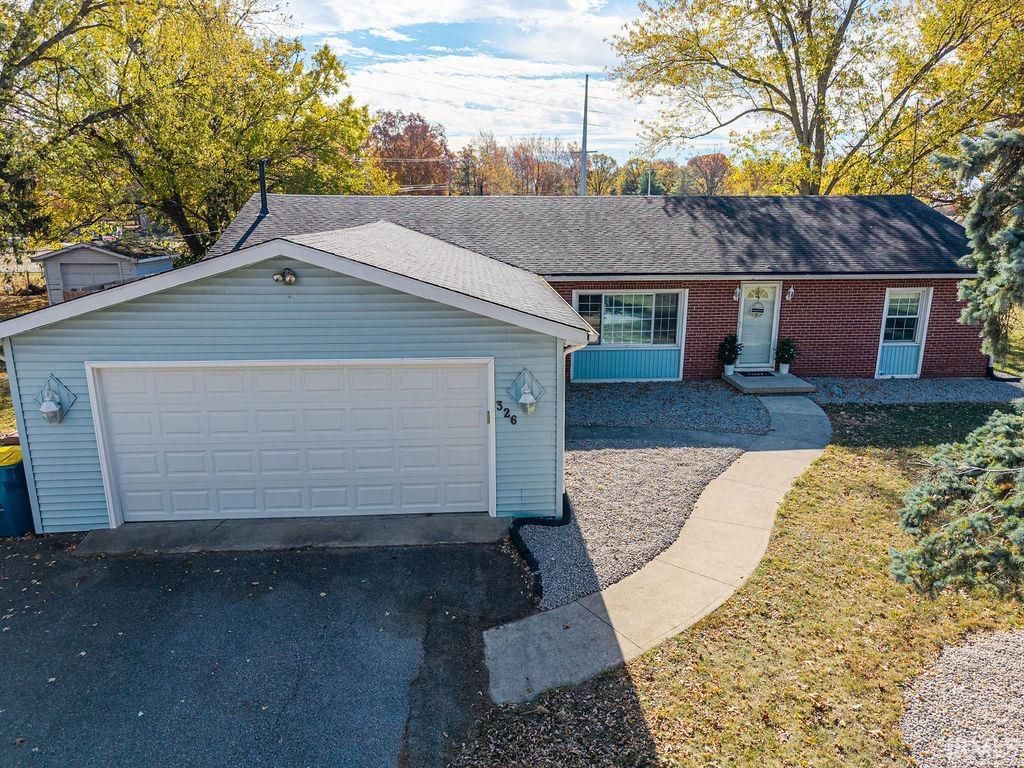 Photo of 326 W Spring Street, Bluffton, IN 46714 (MLS # 202544449)