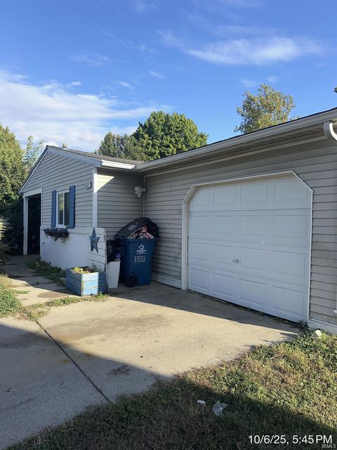 Tiny photo for 1511 Forbes Avenue, Peru, IN 46970 (MLS # 202541238)