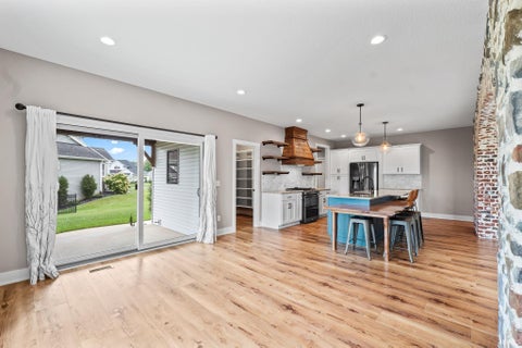 Tiny photo for 16467 Quarry Boulevard, Huntertown, IN 46748 (MLS # 202638866)